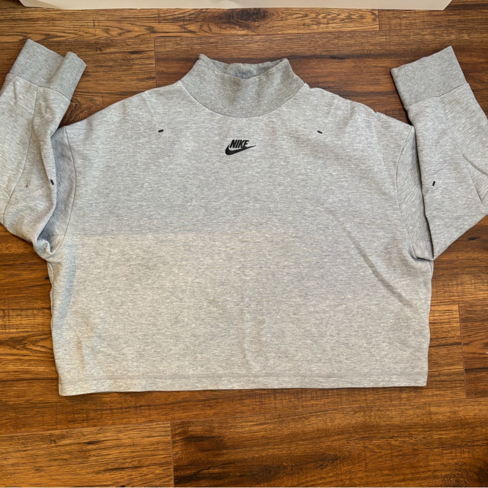 Nike Cropped Sweatshirt